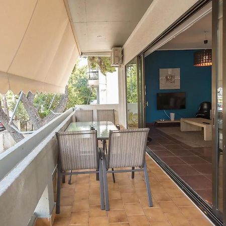 Glyfada Glass-Walled Designed Apt Athens Exterior photo