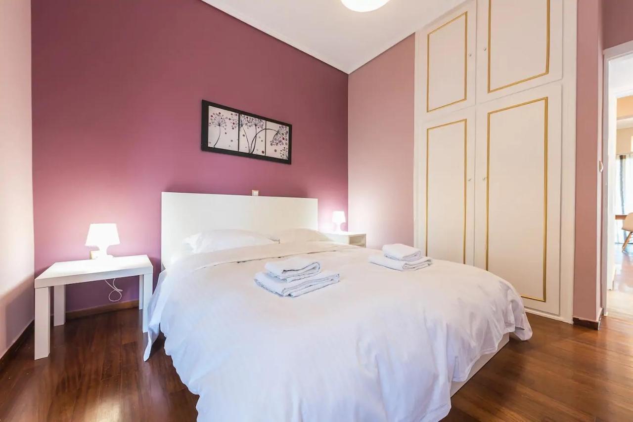 Glyfada Glass-Walled Designed Apt Athens Exterior photo