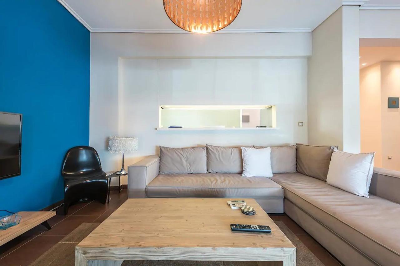 Glyfada Glass-Walled Designed Apt Athens Exterior photo